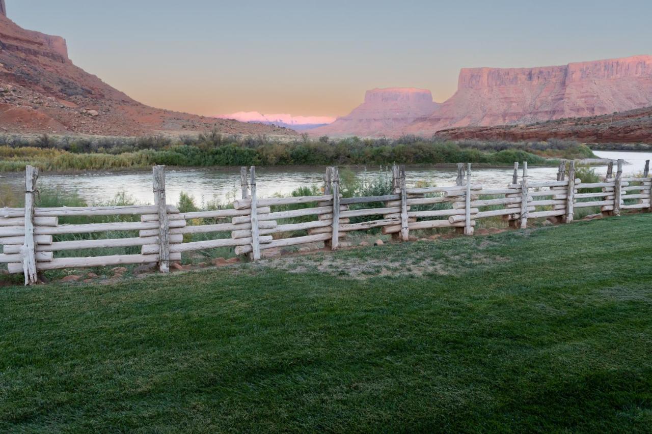 Red Cliffs Lodge Moab Exteriör bild