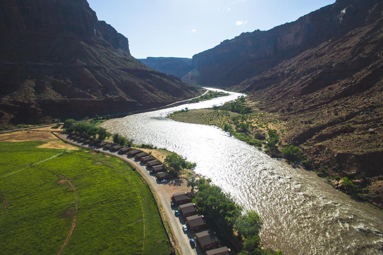 Red Cliffs Lodge Moab Exteriör bild